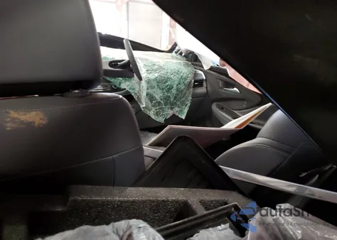 2019 Buick Envision Essence from USA, damaged, VIN LRBFXCSA0KD004220